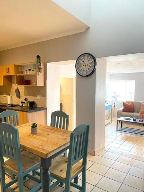 Kitchen or kitchenette, Living room, Dining area, stove