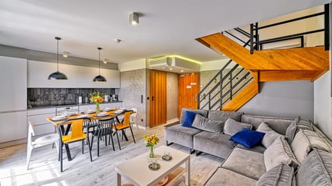 Kitchen or kitchenette, Seating area, Dining area, stove, air conditioner