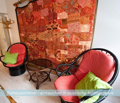 Seating area, Bedroom