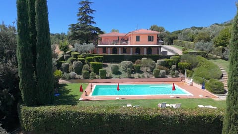 Property building, Pool view