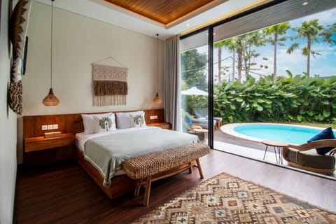 Bed, Photo of the whole room, Bedroom, Pool view, Swimming pool, internet, air conditioner