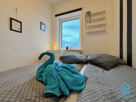 Swan Room -15 Minutes to Gdańsk Old Town & Seaside Vacation rental in Gdansk