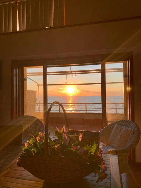 View (from property/room), Balcony/Terrace, Balcony/Terrace, Living room, Sea view, Sunset