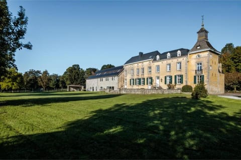 Château d'Ouffet Gite 30 personnes avec piscine et sauna House in Wallonia, Belgium