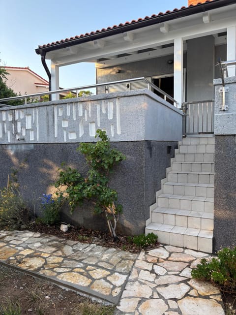 Property building, Balcony/Terrace