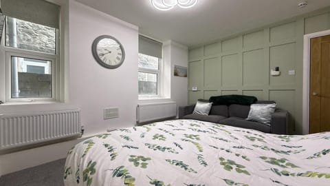 Barmouth Beach Ground Floor Studio Apartment in Barmouth