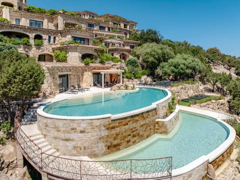 Property building, Swimming pool