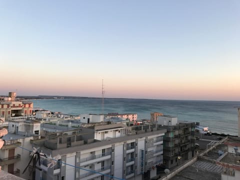 Patio, Balcony/Terrace, Beach, Landmark view, Sea view, Sunset