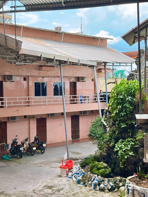 Property building, Day, View (from property/room), Balcony/Terrace