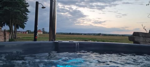 Natural landscape, Hot Tub