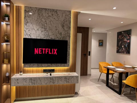 Communal lounge/ TV room, TV and multimedia