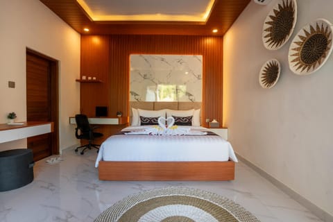 Bed, Photo of the whole room, Bedroom