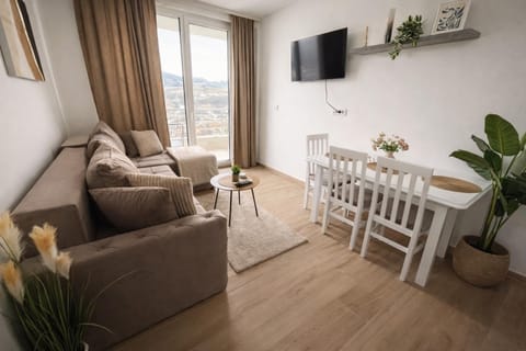 Green panorama Vrdnik Apartment in Vojvodina