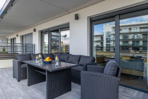 Day, Balcony/Terrace