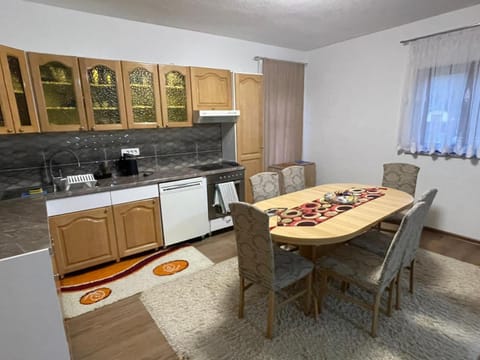 EDina Apartman Apartment in Lika-Senj County
