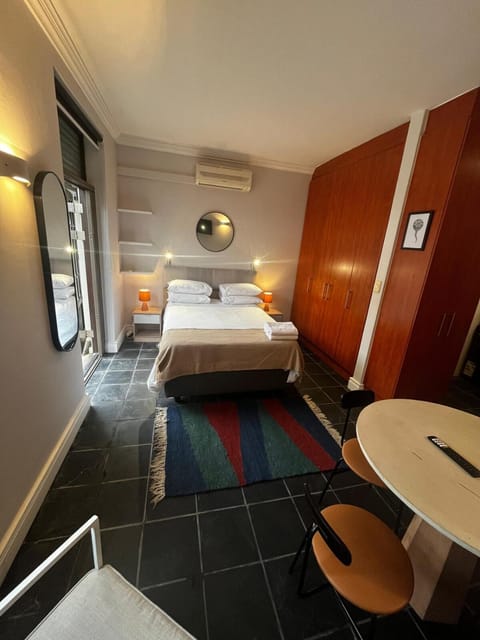 Live Like a Local in Stellies - By ARPA Hospitalities Apartment in Stellenbosch