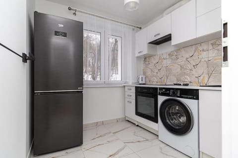 Kitchen or kitchenette, dishwasher, oven, pet friendly, stove, washing machine, dryer