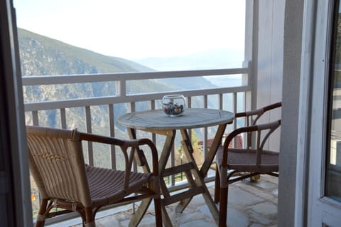Natural landscape, Balcony/Terrace, Mountain view