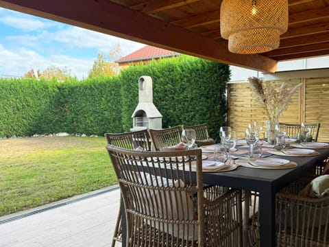 BBQ facilities, Garden, Balcony/Terrace