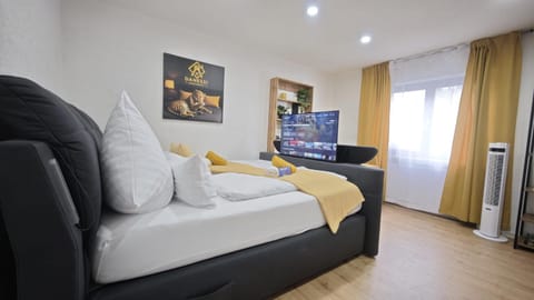 TV and multimedia, Seating area, Dining area, Bedroom, heating, heating, internet, internet, kitchen