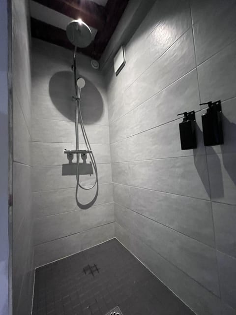 La Tour Annunziata Apartment in Versailles