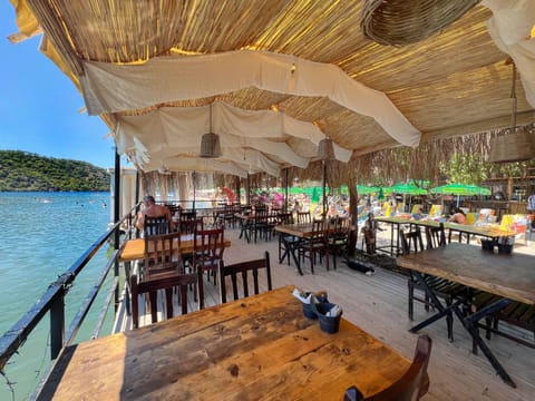 Restaurant/places to eat, Day, Natural landscape, Sea view