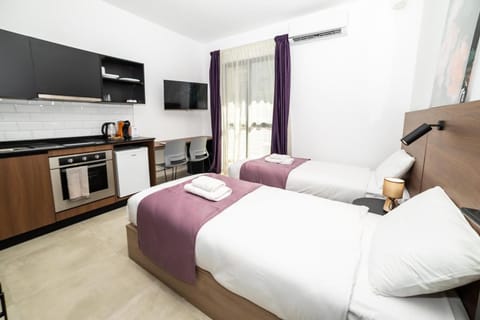 Cozy Studio Apartment - by HostMT Apartment in Saint Paul's Bay