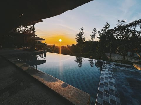 Natural landscape, Pool view, Swimming pool, Swimming pool, Sunset, sunbed