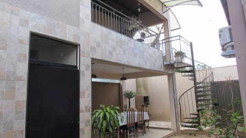 Patio, Facade/entrance