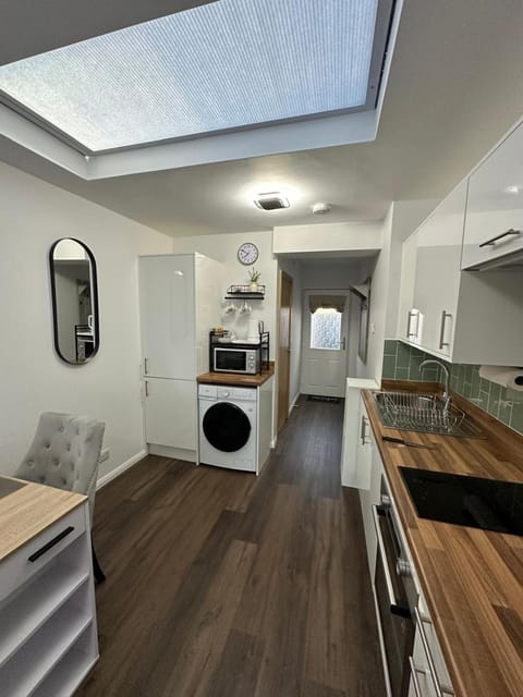 Little side house in Cambridge Apartment in Cambridge