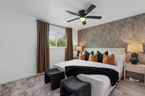 Bed, Bedroom