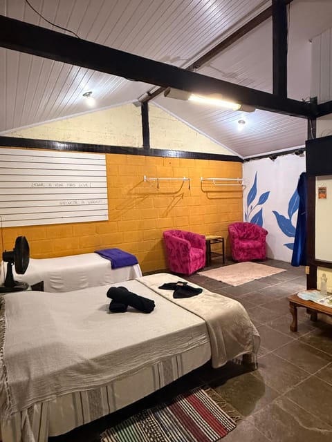 Bed, Photo of the whole room, Seating area, Bedroom