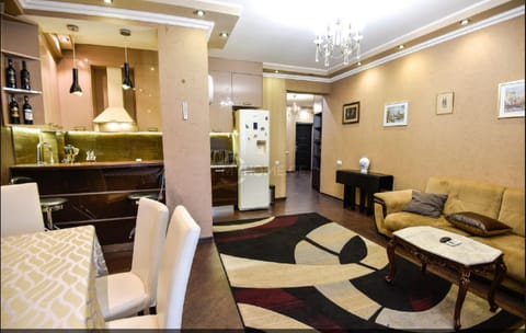 Kitchen or kitchenette, Living room, Seating area
