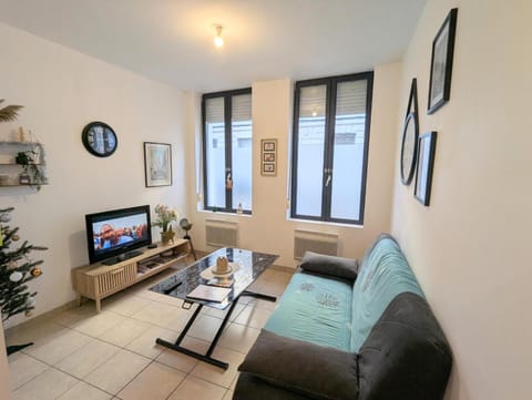 Le Neptune Apartment in Arras