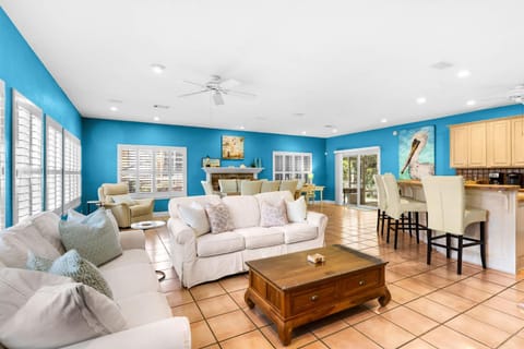 Little Narnia - Colorful Beach House Private Pool House in Seacrest