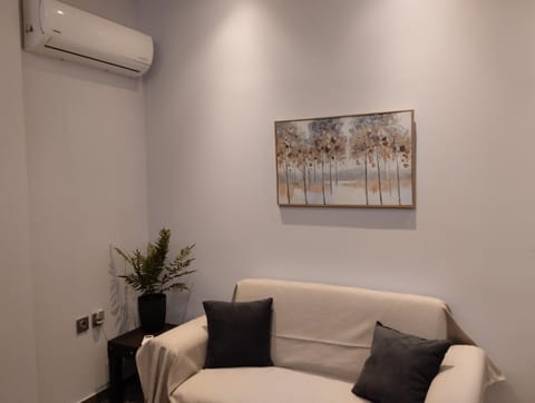 Living room, Seating area, internet, air conditioner