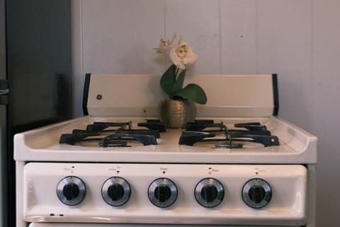 Stylish Cabin by Mackinac Cabin in Saint Ignace