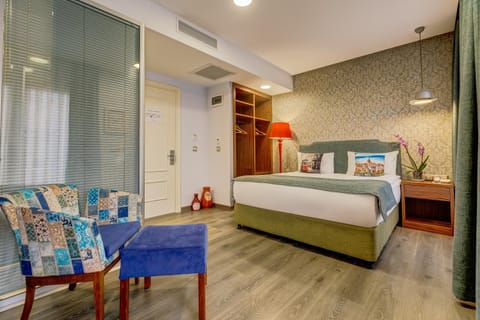 Balcony/Terrace, Photo of the whole room