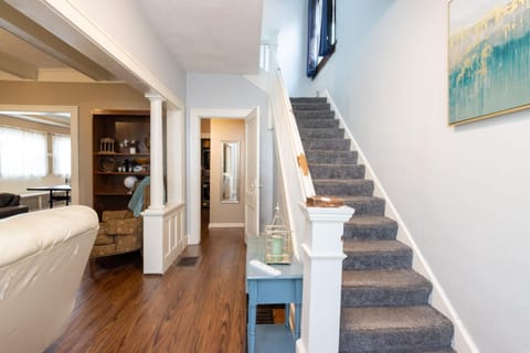 5 Bedroom 3200 Sq Ft House for Downtown Travelers House in Indianapolis