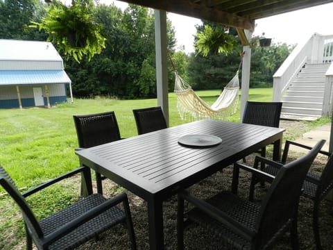 Derby House & Indoor Pickleball House in Clarksville