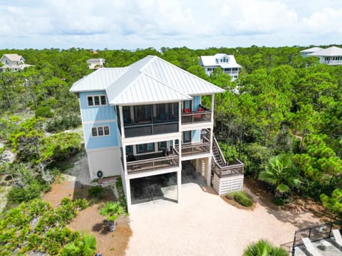 Our Kind of Paradise Pool-Pet Friendly- Sleeps 12 House in Saint George Island