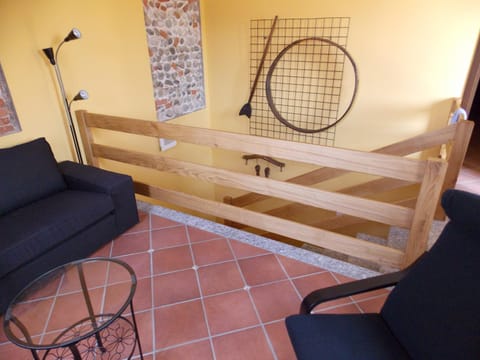 Communal lounge/ TV room, Decorative detail