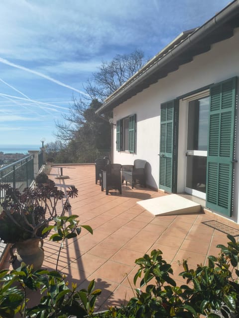 Facade/entrance, Facility for disabled guests