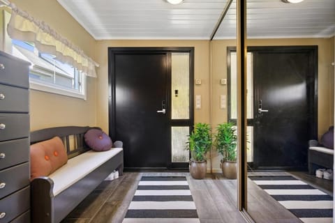 Large apartment for max 13pax Tromsø Apartment in Tromso