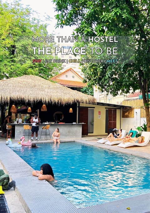 Property building, Restaurant/places to eat, Garden, Garden, Lounge or bar, Garden view, Garden view, Swimming pool