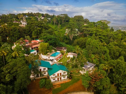 Property building, View (from property/room), Mountain view, Pool view, Swimming pool, Swimming pool