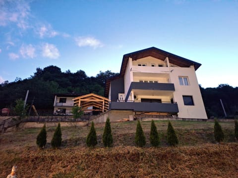 Property building, Day