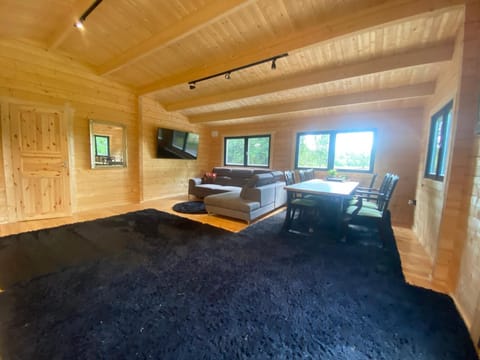 Rushbrook Log Cabin with sauna Cabin in Westmeath, Co. Westmeath, Ireland