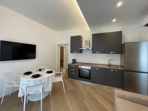 SR4 - Elegante dimora con vista Apartment in Sanremo