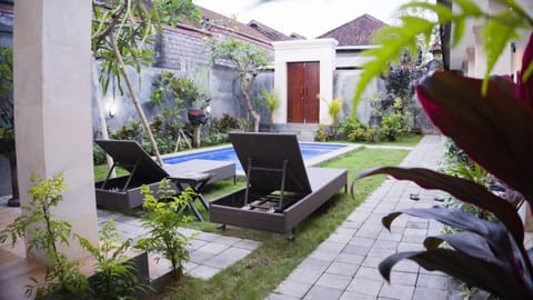 Cempaka Guest House Bed and Breakfast in North Kuta
